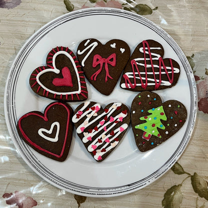 Heart-shaped Gingerbread/Chocolate Cookie Sets