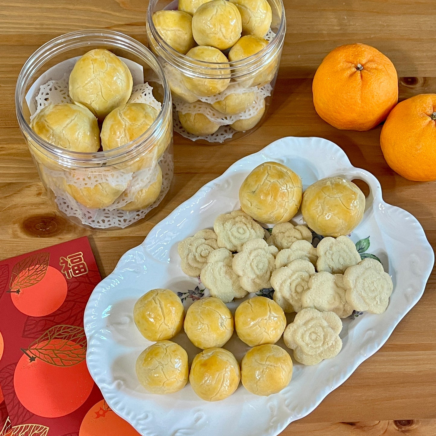 CNY Golden Prosperity Peranakan Pineapple XL Ball Treasures