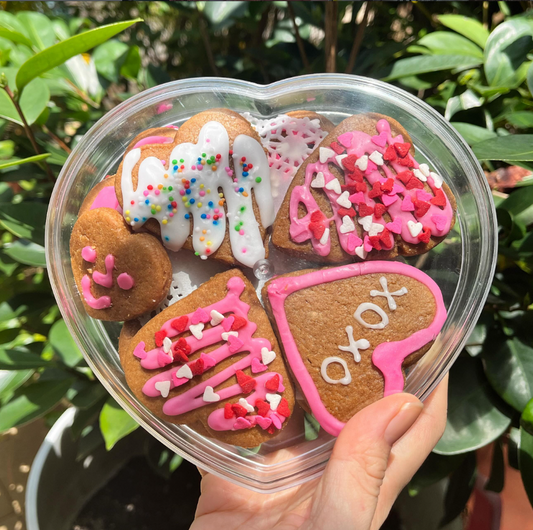 Heart-shaped Gingerbread/Chocolate Cookie Sets