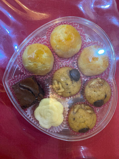 CNY Golden Prosperity Peranakan Pineapple XL Ball Treasures