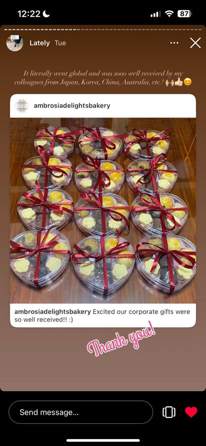 CNY Golden Prosperity Peranakan Pineapple XL Ball Treasures