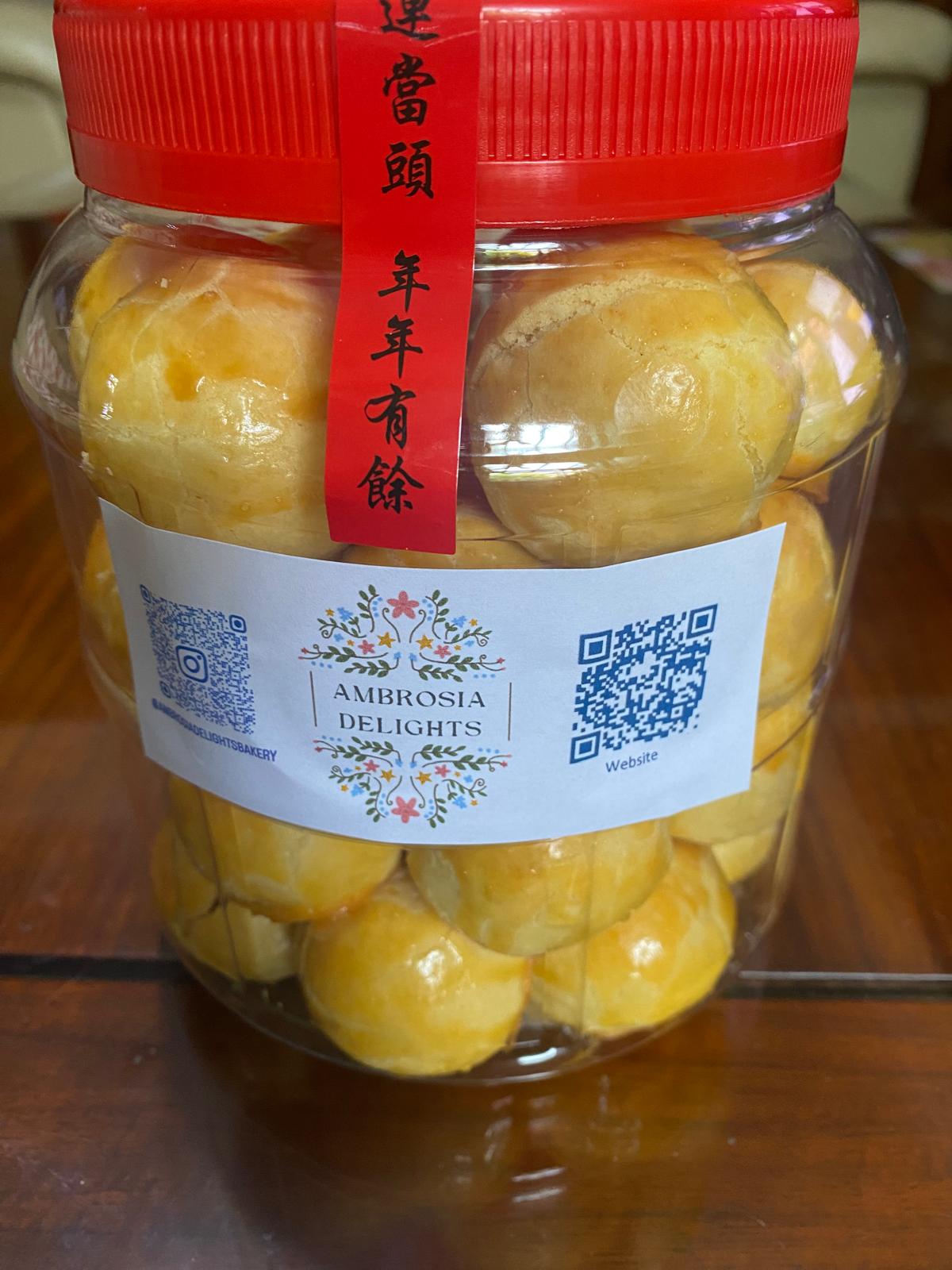 CNY Golden Prosperity Peranakan Pineapple XL Ball Treasures