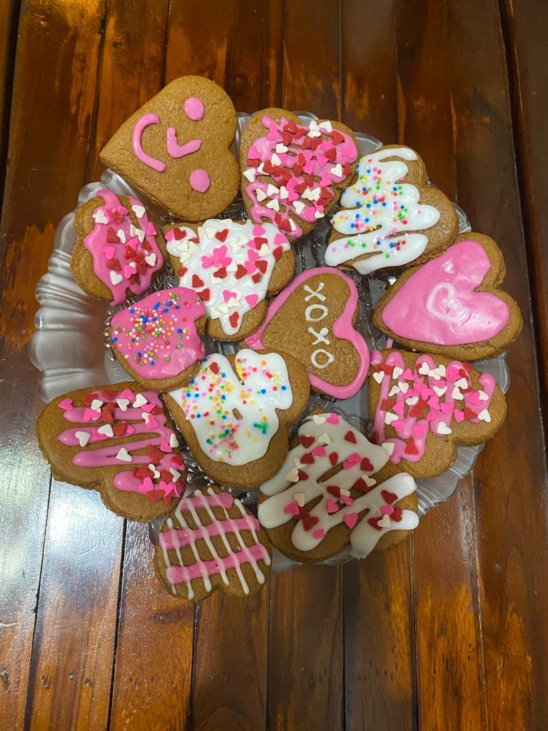 Heart-shaped Gingerbread/Chocolate Cookie Sets